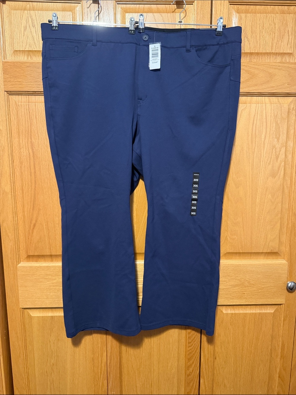 torrid Navy Straight-Leg women’s stretch pants size 30 short